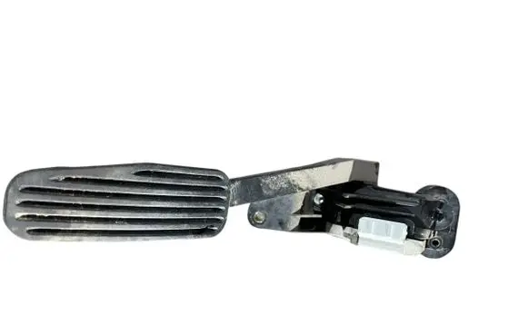 Volvo XC90 Accelerator throttle pedal 30683520