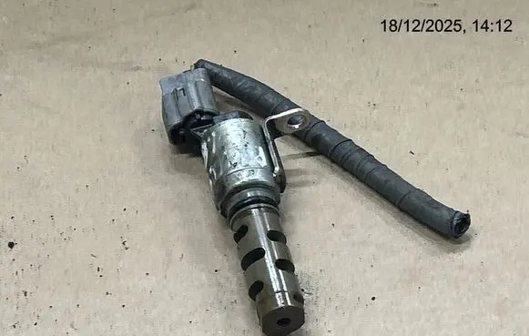 Toyota Prius (XW30) Camshaft vanos timing valve 