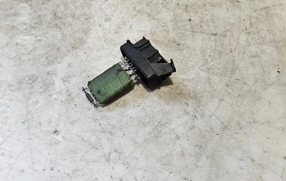 Volkswagen II LT Heater blower motor/fan resistor