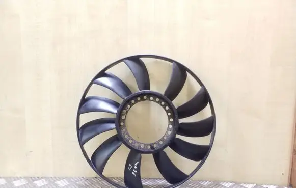 Audi A4 S4 B6 8E 8H Fan impeller 058121301B