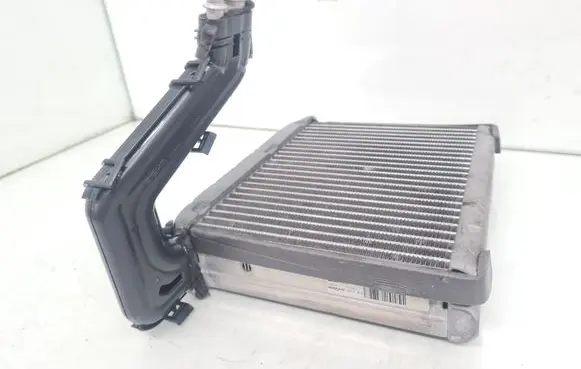 Land Rover Evoque I Air conditioning (A/C) radiator (interior) L5174008