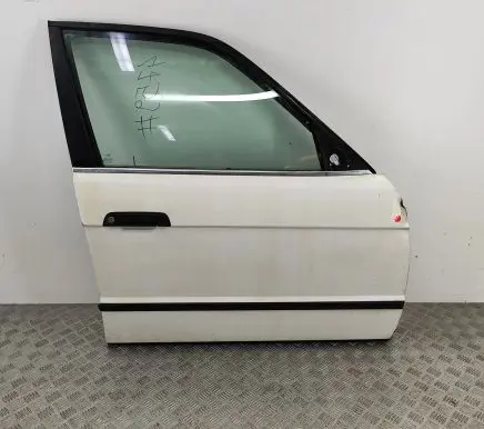 BMW 5 E34 Front door 8138004