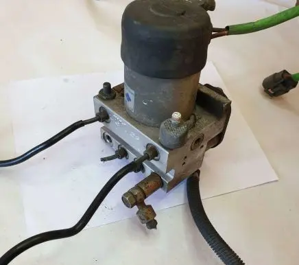 Mazda 626 ABS Pump GA2G437AO