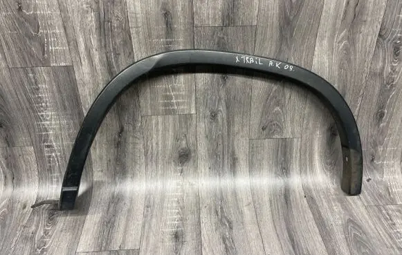 Nissan X-Trail T31 Rear fender molding trim 76857JG00A