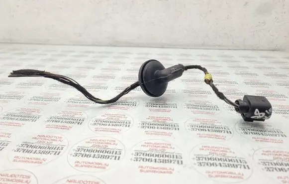 Rear tail light wiring loom
