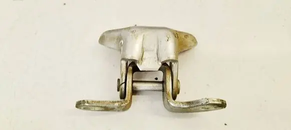 Toyota Avensis T250 Rear door lower hinge 