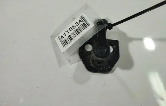 Jaguar X-Type Front door lock loop/hook striker 