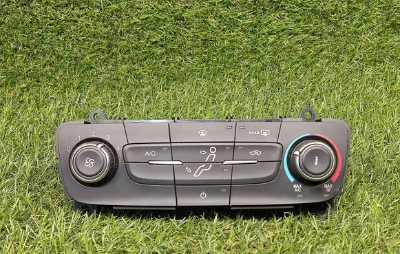 Ford Focus ST Climate control unit F1ET19980JG F1ET18549 E1135333