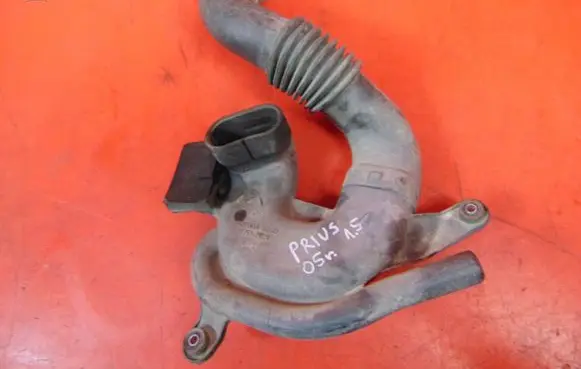 Toyota Prius (NHW20) Air intake duct part 1775121120