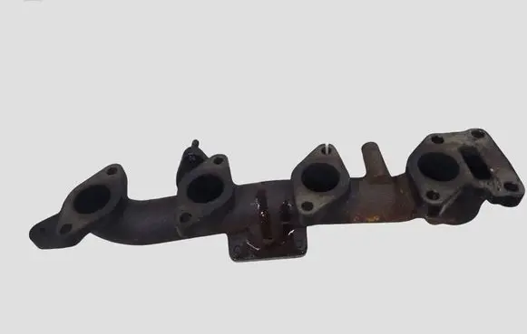 KIA Carens II Exhaust manifold
