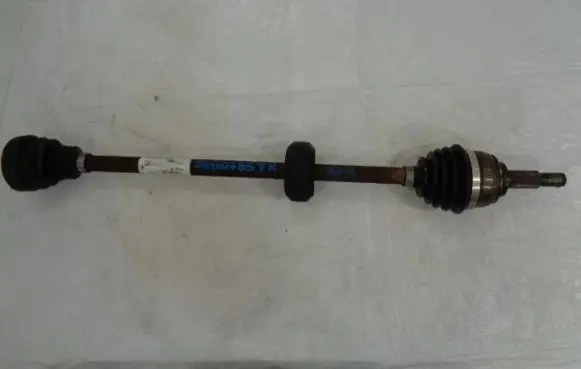 Dacia Sandero Front driveshaft 39100-7857R