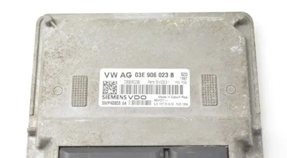 Skoda Fabia Mk2 (5J) Engine control unit/module 03E906023B