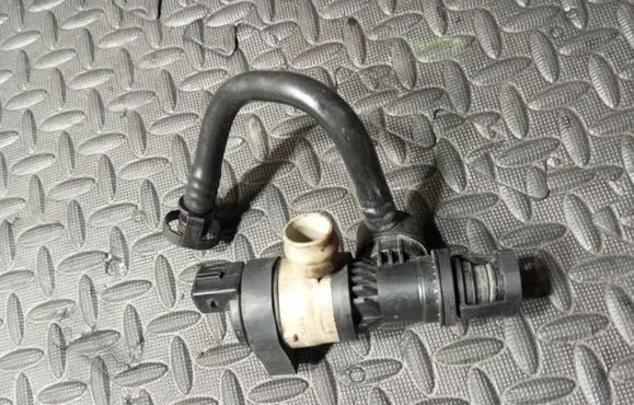 BMW 5 F10 F11 Turbo solenoid valve 7618658