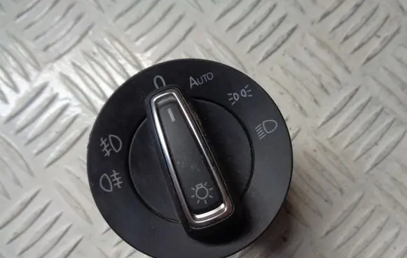 Volkswagen Golf Sportsvan Light switch 5G0941431BD