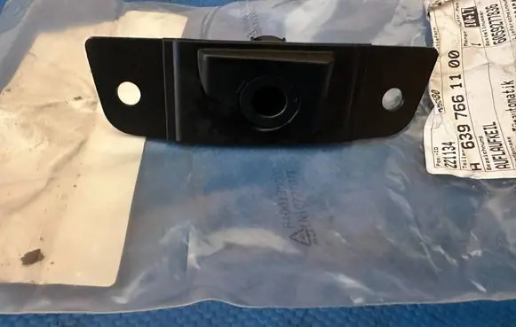 Mercedes-Benz Vito Viano W639 Sliding door lock loop/hook striker A6397661100