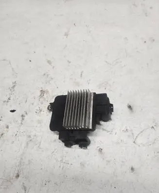 Toyota RAV 4 (XA40) Fan control module 8925730110