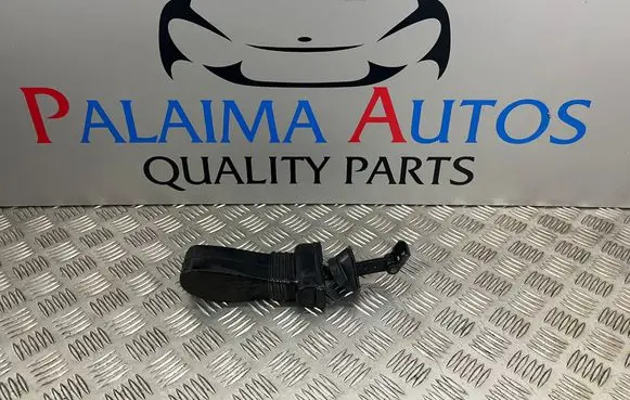 Audi A4 S4 B8 8K Front door check strap stopper 8K0837267B