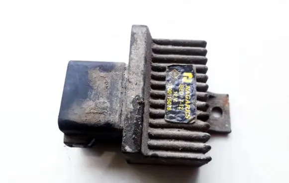 Renault Laguna II Glow plug pre-heat relay 7700115078