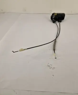 Opel Signum Rear door lock 13210761