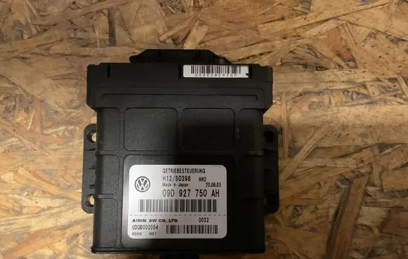 Volkswagen Touareg I Gearbox control unit/module 09D927750AH H12S0398 UDGB002054