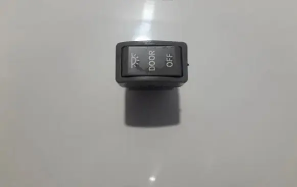 KIA Carnival Other switches/knobs/shifts 933904d000ks 93390-4d000ks