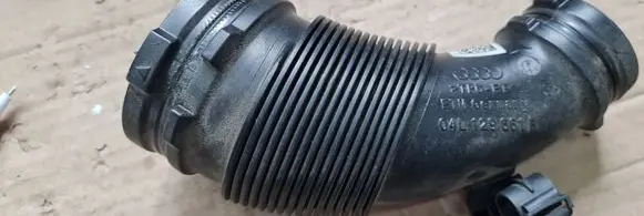 Audi A4 S4 B9 Air intake hose/pipe 04L129661B