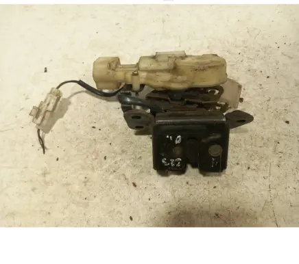Mazda 323 Tailgate/trunk/boot lock/catch/latch