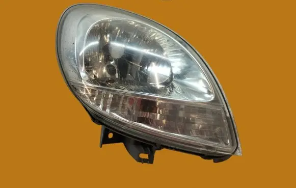 Renault Kangoo I Headlight/headlamp 8200236591