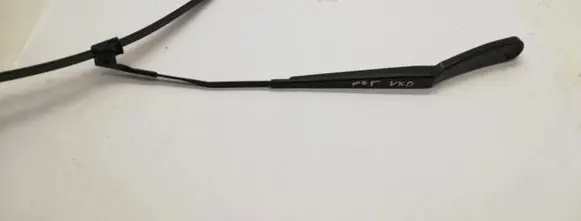 Windshield/front glass wiper blade