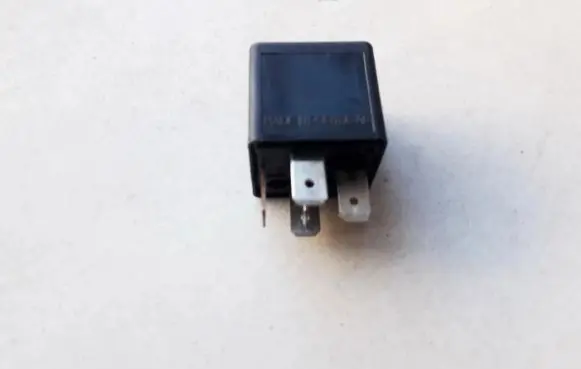 Volvo V50 Other relay 9441160 V23134-A52-X345