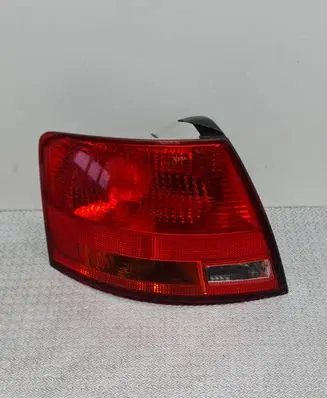 Audi A4 S4 B7 8E 8H Rear/tail lights 8E9945095E 484001 ULO748001