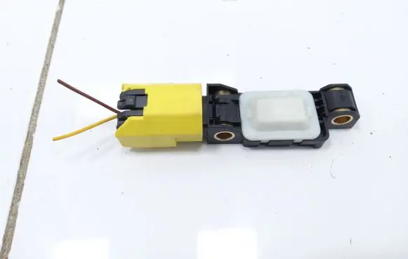 Audi A8 S8 D4 4H Airbag deployment crash/impact sensor 4BO959643E