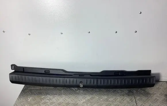 Lexus CT 200H Trunk/boot sill cover protection 6471676010