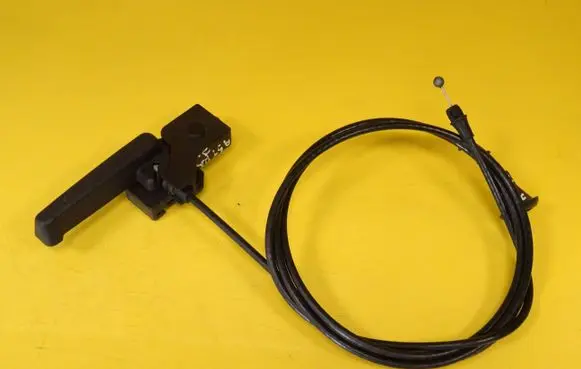 Engine bonnet/hood lock release cable