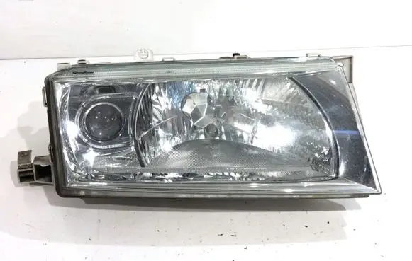 Skoda Octavia Mk1 (1U) Headlight/headlamp 1U1941016L
