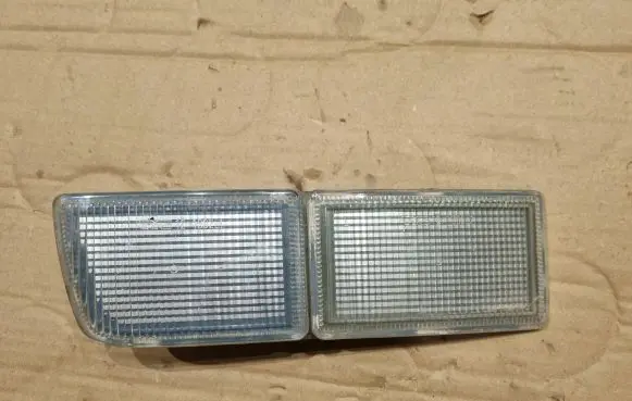 Volkswagen Golf III Front indicator light