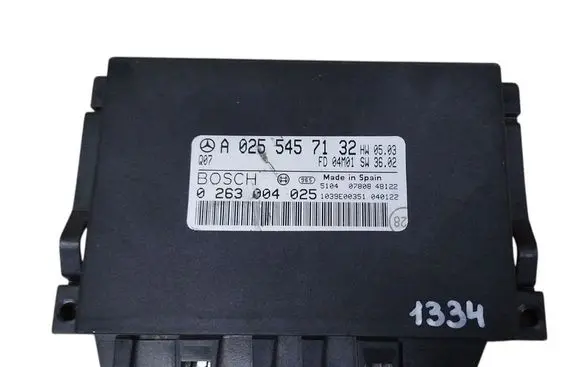 Mercedes-Benz E W211 Parking PDC control unit/module A0255457132 0263004025