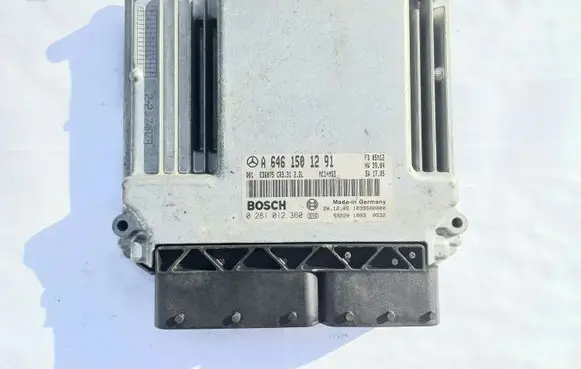 Mercedes-Benz Vito Viano W639 Engine control unit/module A6461501291 0281012360