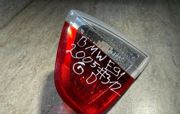 BMW 3 E90 E91 Tailgate rear/tail lights 276402