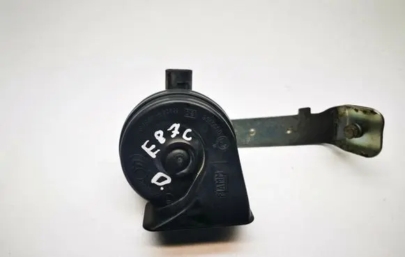 BMW 1 E82 E88 Horn signal E30055306