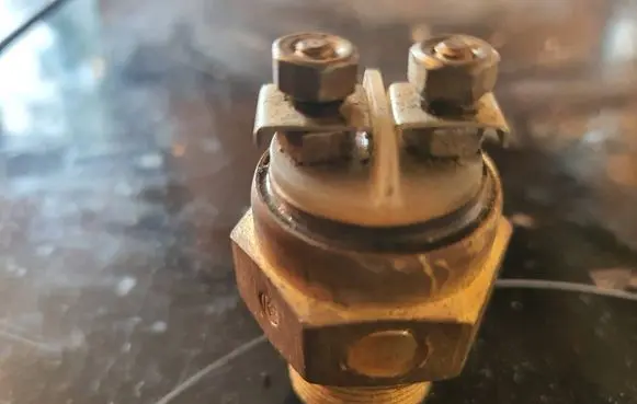 GAZ Volga 3102 Coolant temperature sensor TM105