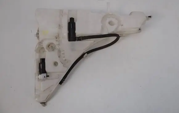 BMW X5 F15 Windshield washer fluid reservoir/tank 7292424 19249710 729242414