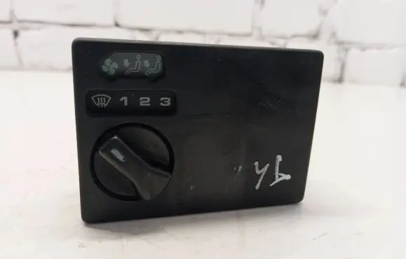 Volkswagen Transporter - Caravelle T4 Climate control unit 701959531
