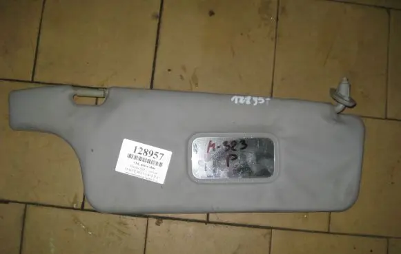 Mazda 323 F Sun visor
