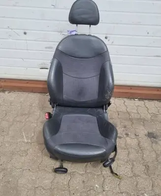 Mini One - Cooper R50 - 53 Front driver seat