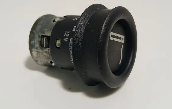 BMW X3 E83 Cigarette lighter 6969134