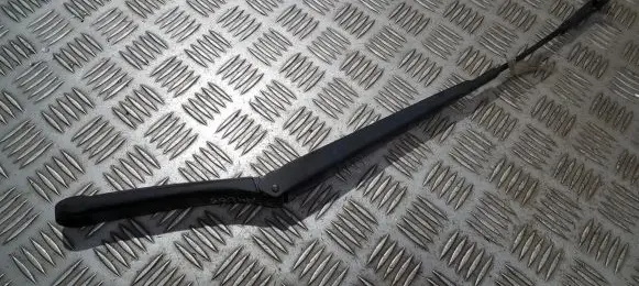 Skoda Octavia Mk2 (1Z) Front wiper blade arm 1z2955410