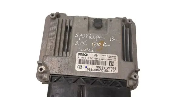 KIA Sportage Engine control unit/module 391012F566 0281018847 1039S54117