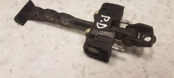 Opel Zafira B Front door check strap stopper