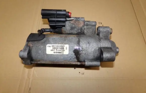 Volvo V50 Starter motor 30667494